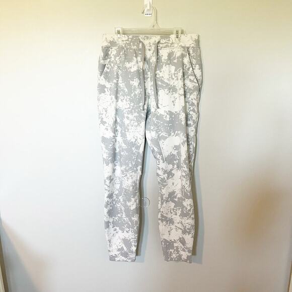 Lululemon City Sweat Jogger
Spectral White Opal Silver Drop men’s medium - Picture 1 of 9